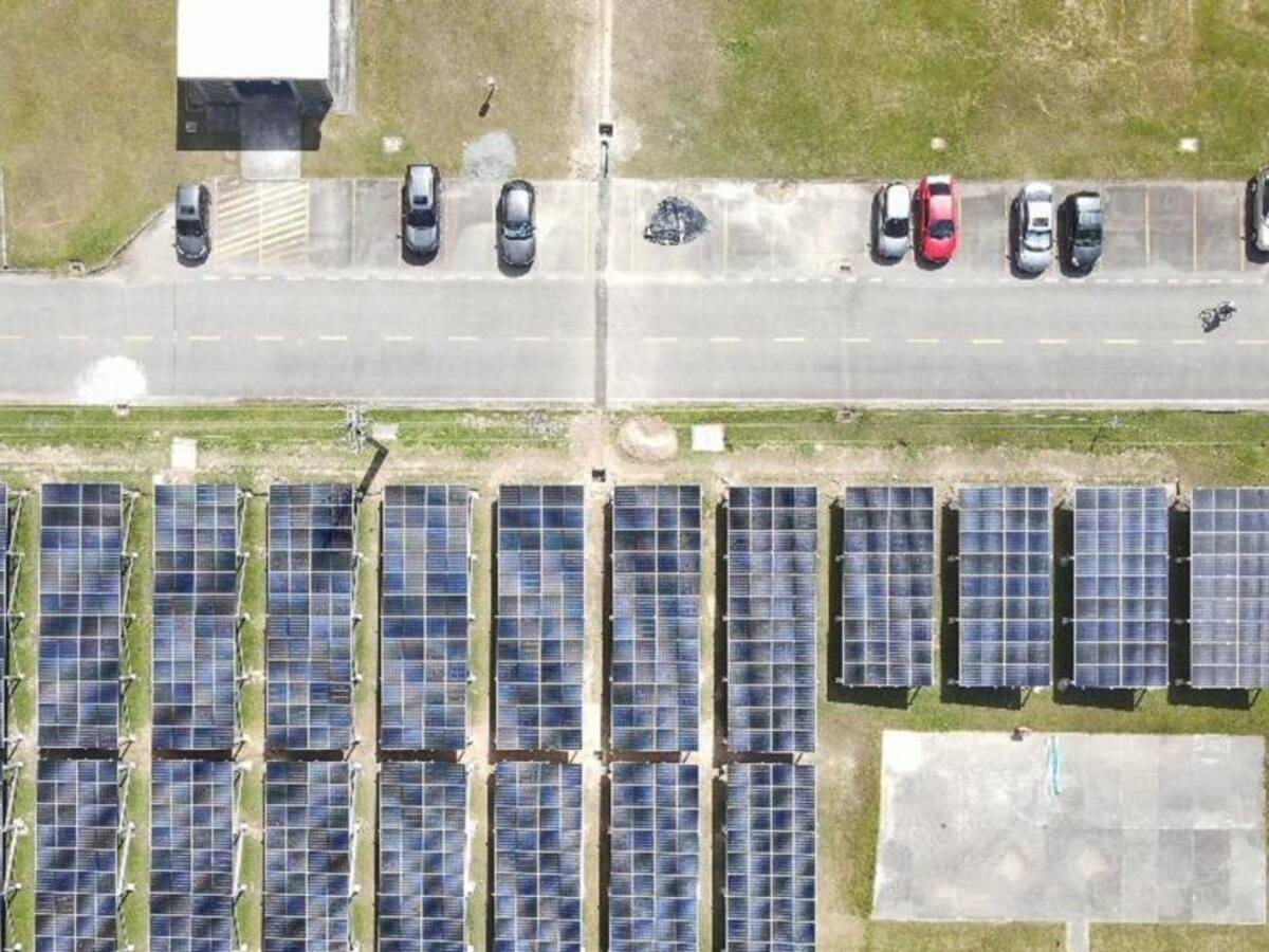 Con paneles solares la Fuerza Aérea de Rionegro ahorrará el 34% del consumo