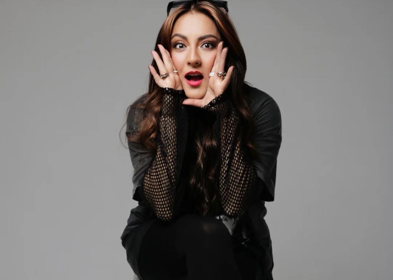 Cortesía: @nanasanabria_Stand-up comedy  “Estado de Grave E edad”