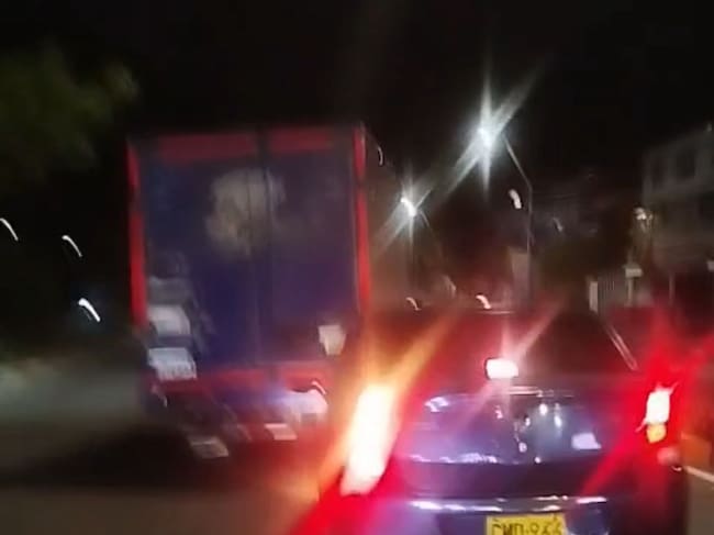 Conductor ebrio huyó tras arrollar motociclistas en Cali: dejó seis heridos y fue capturado