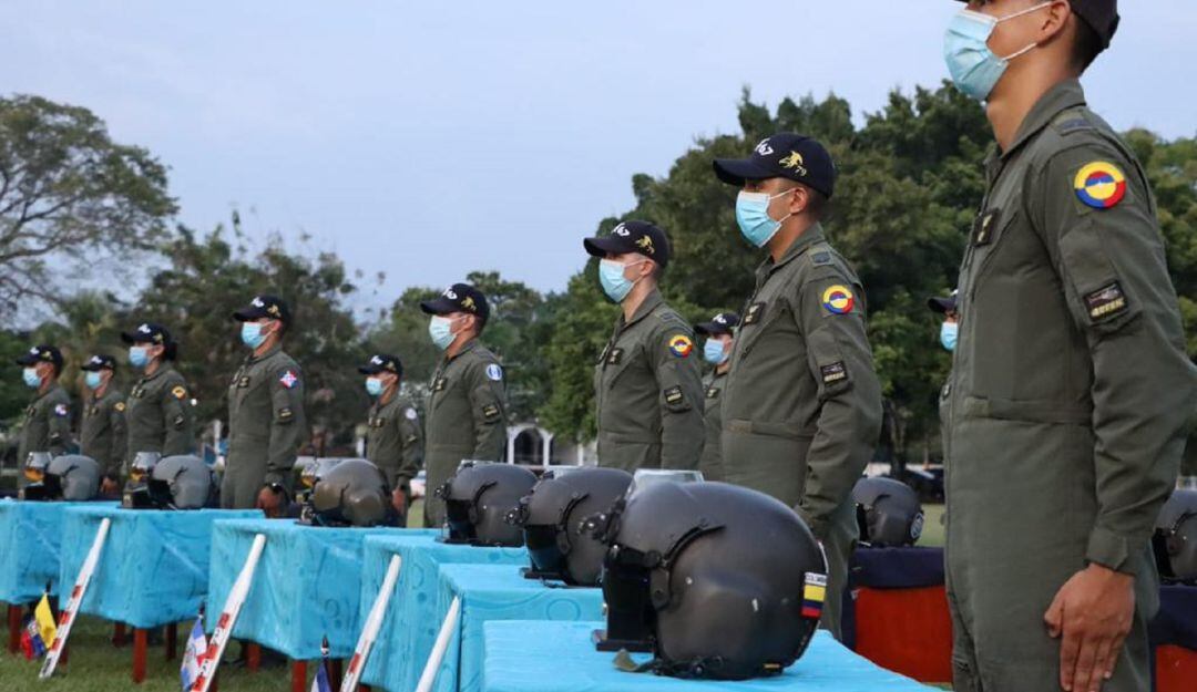 Alféreces de la Fuerza Aérea Colombiana