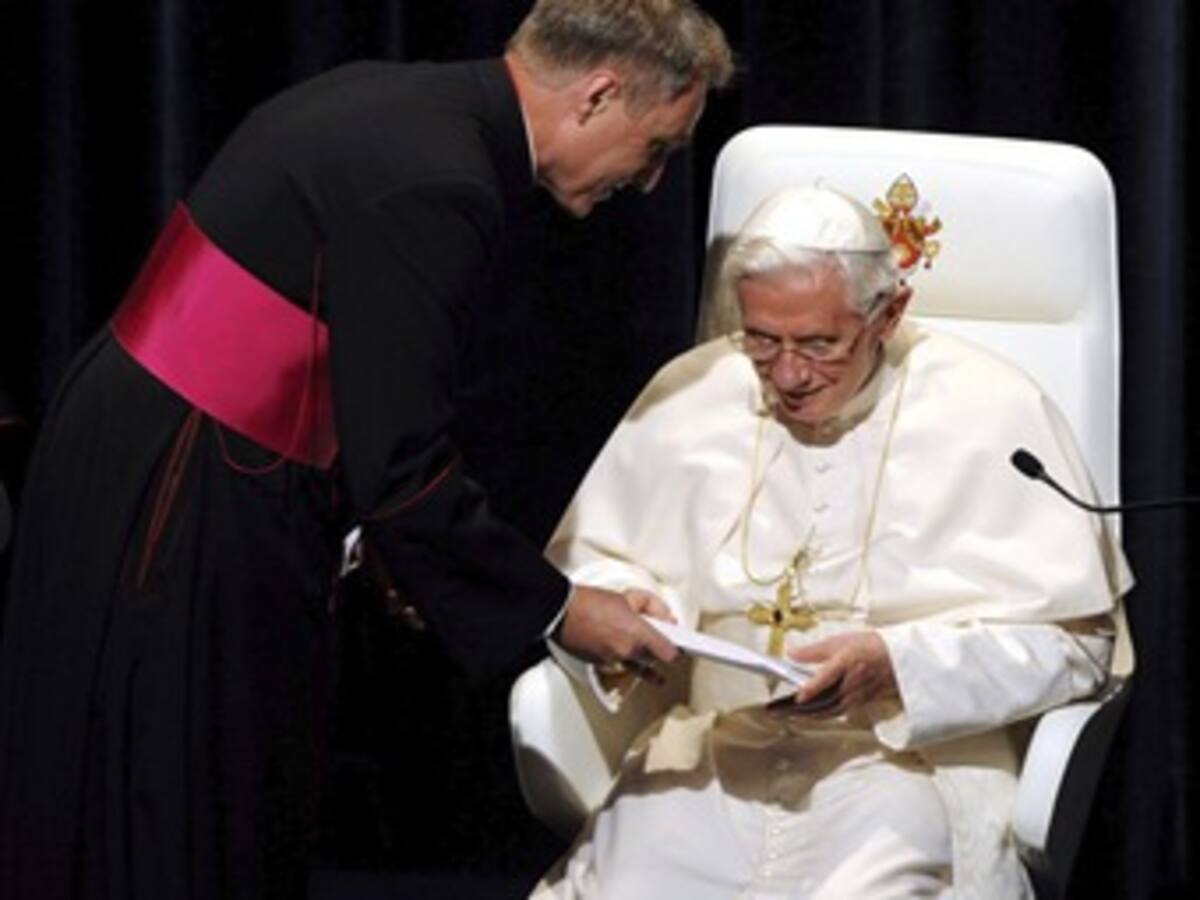 Desmienten que el Papa esté enfermo y vaya a renunciar