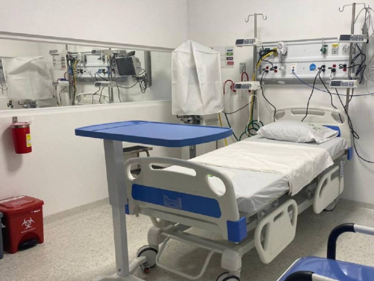 Disminución en ocupación de UCI sería por altas cifras de fallecidos