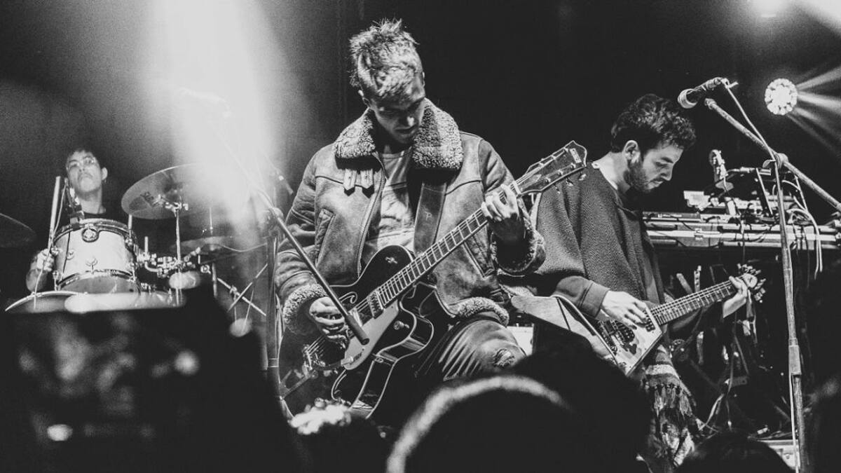 La música electrónica de “La sociedad de la sombrilla”