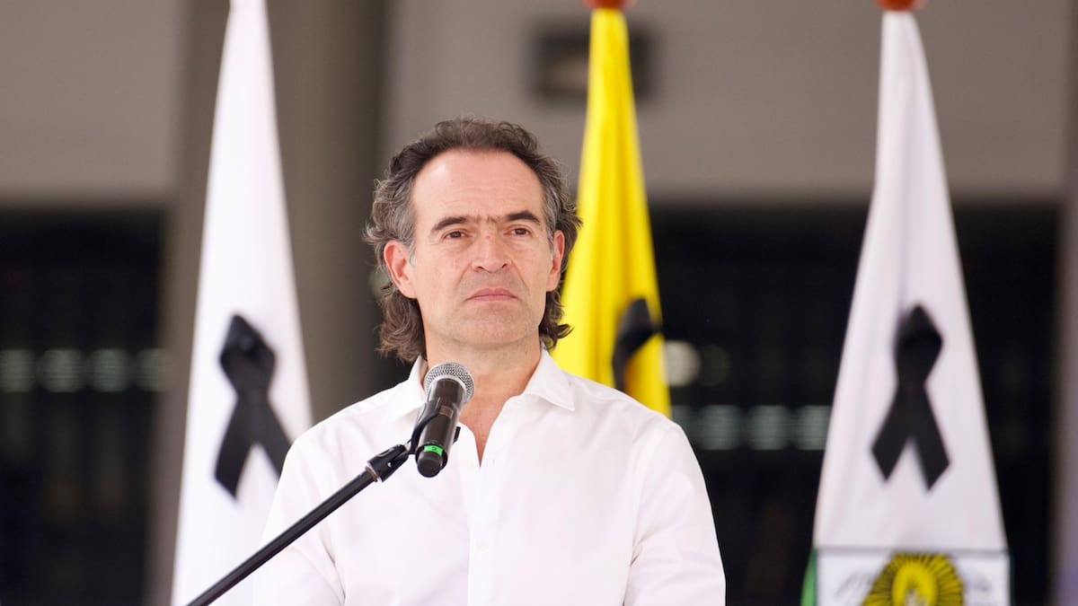 No nos vamos a dejar intimidar y seguiremos dando la lucha en contra de los ilegales: alcalde Fico