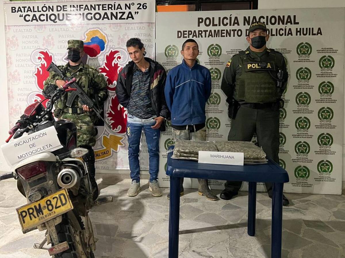 Capturados dos hombres transportando marihuana en el Huila