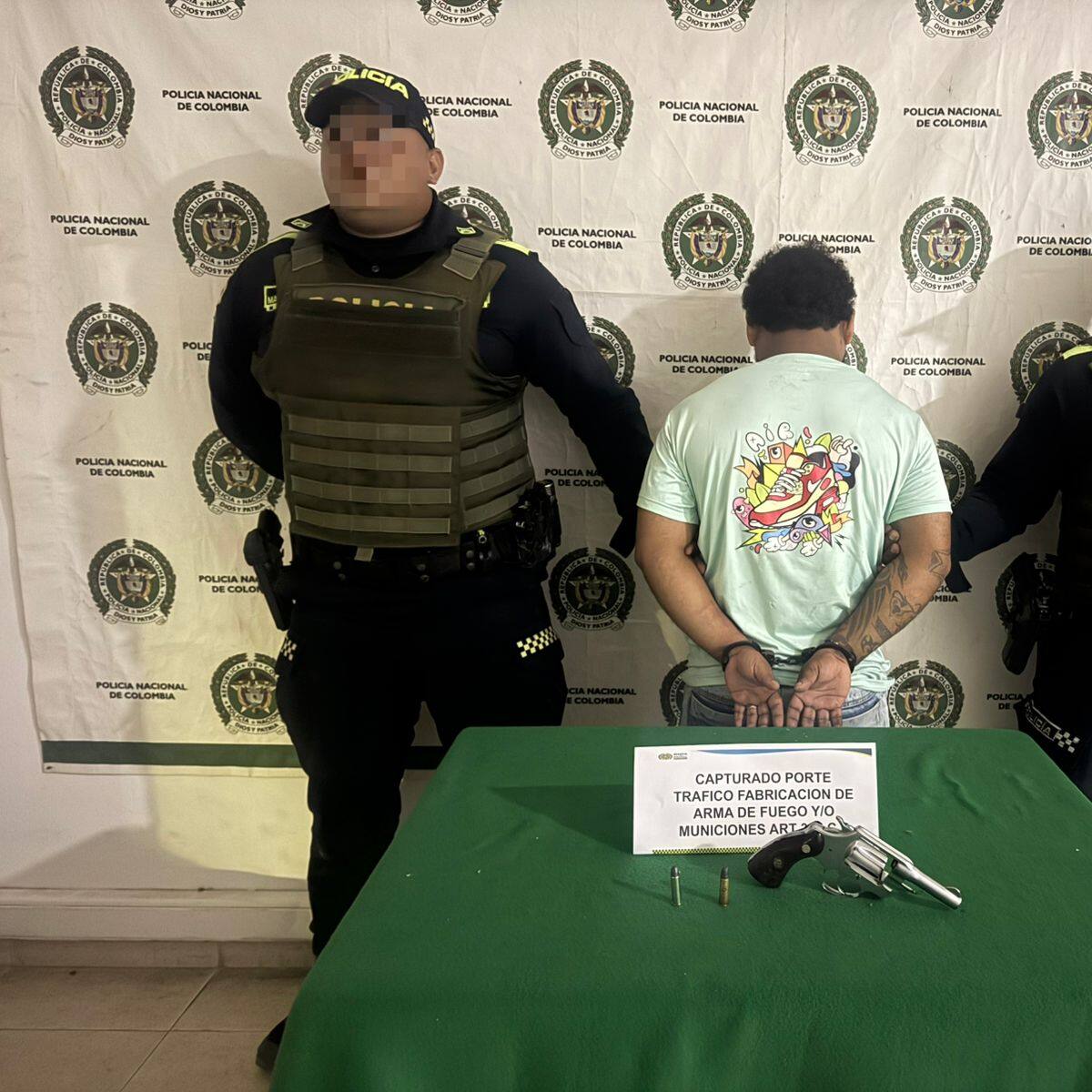 Hombre con detención domiciliaria fue capturado portando arma de fuego ilegal en Arjona: policía