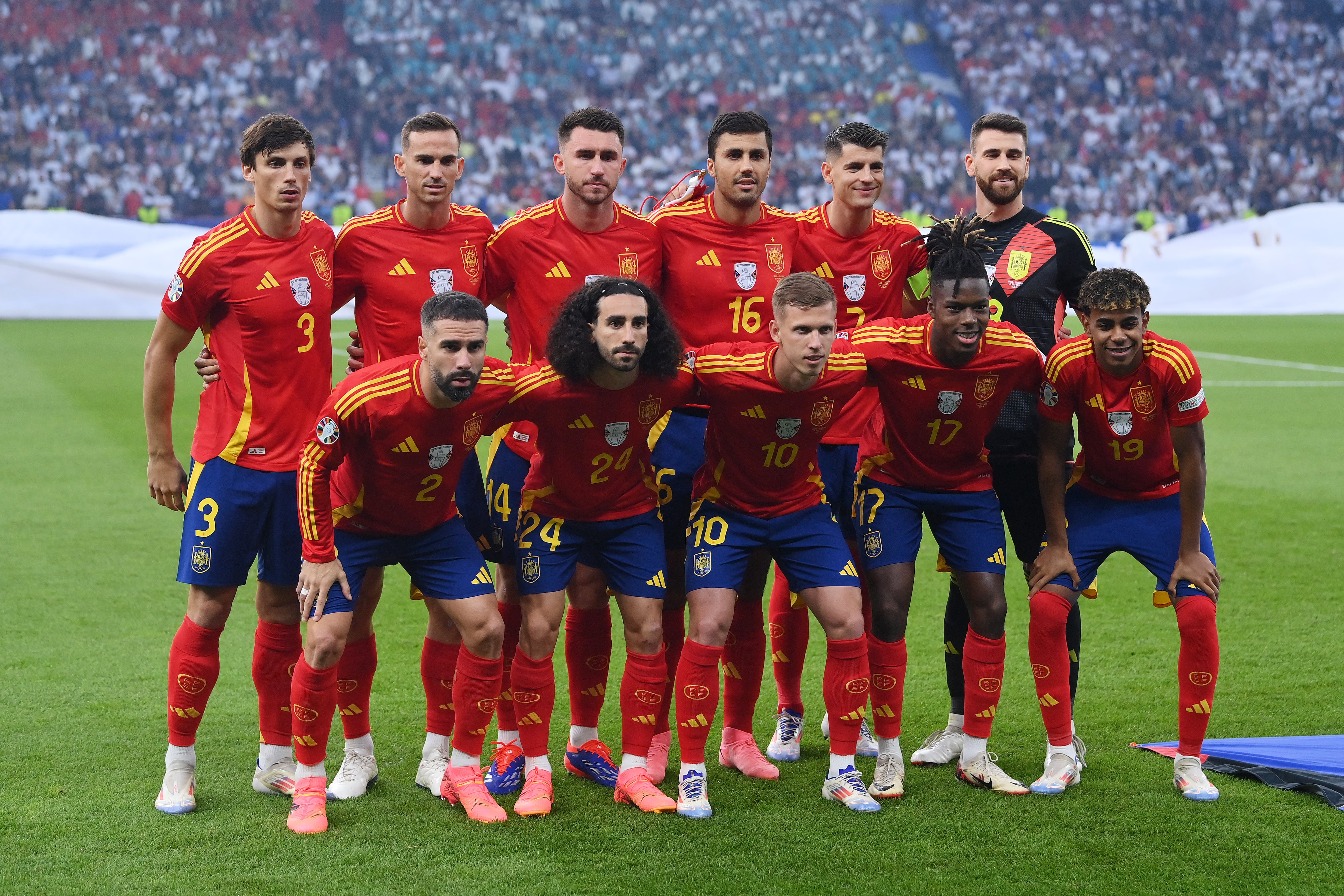 BERLIN, GERMANY - JULY 14: Players of Spain pose for a team photograph prior to the UEFA EURO 2024 final match between Spain and England at Olympiastadion on July 14, 2024 in Berlin, Germany. (Photo by Stu Forster/Getty Images)