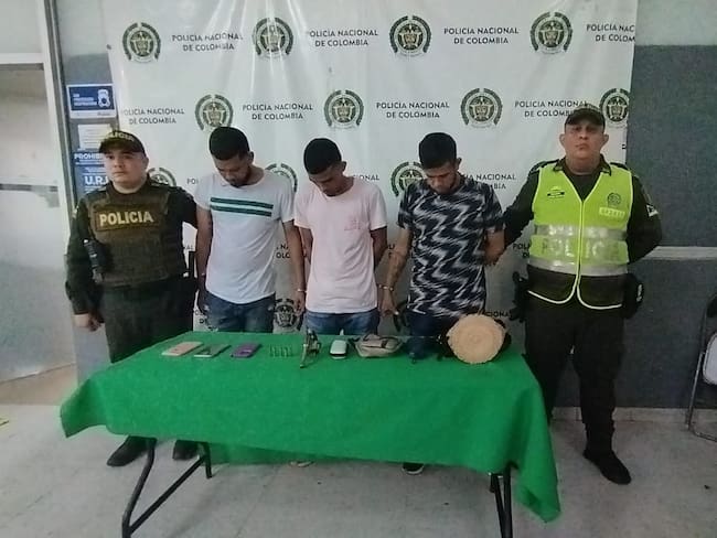 Capturan a tres presuntos delincuentes por hurto dentro de un restaurante en Barranquilla