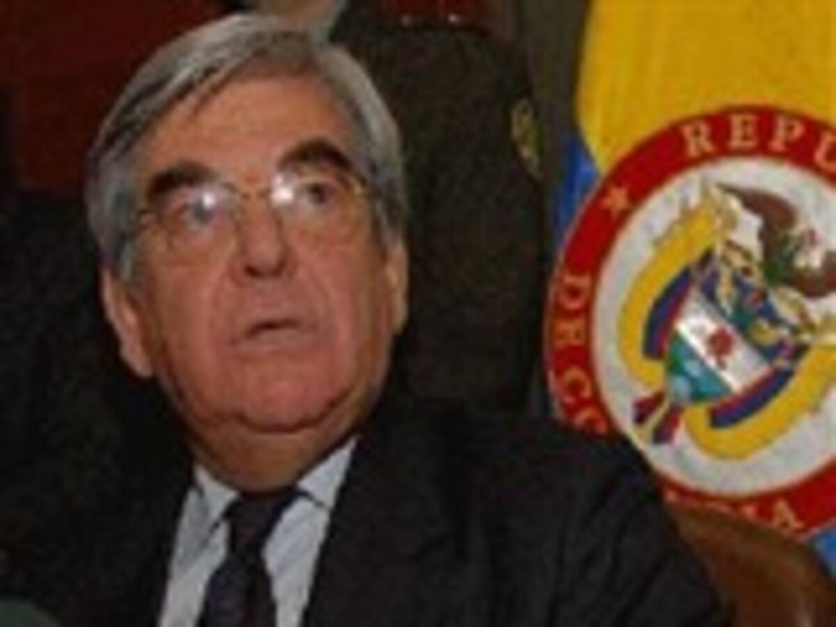 Pte de la Corte Constitucional, magistrado Nilson Pinilla, explicó cómo será el proceso de aval a la ley del referendo reeleccionista