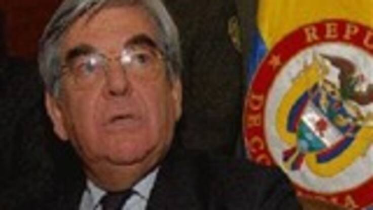 Pte de la Corte Constitucional, magistrado Nilson Pinilla, explicó cómo será el proceso de aval a la ley del referendo reeleccionista