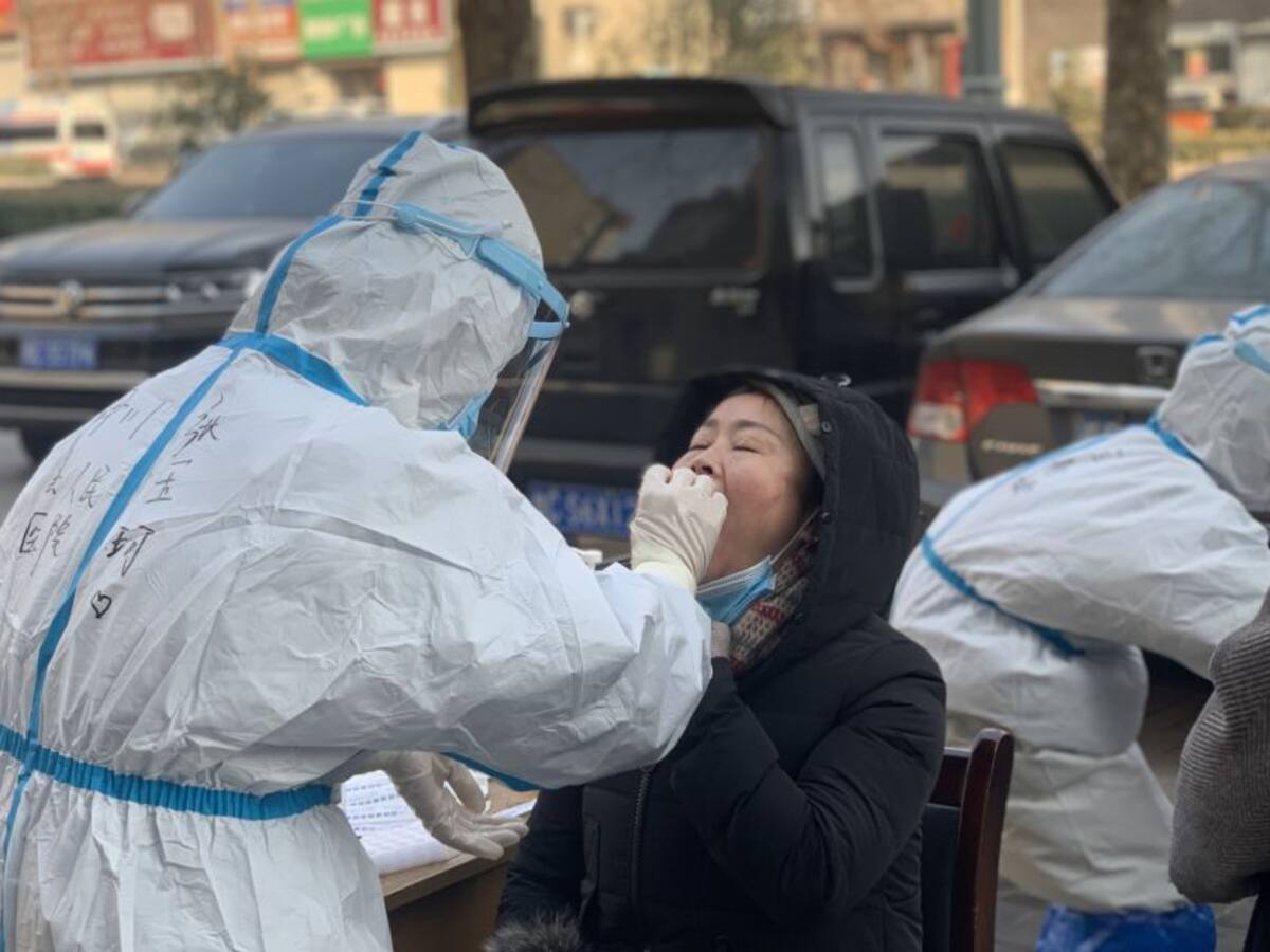 China confina a otro millón de habitantes tras detectar tres casos COVID-19