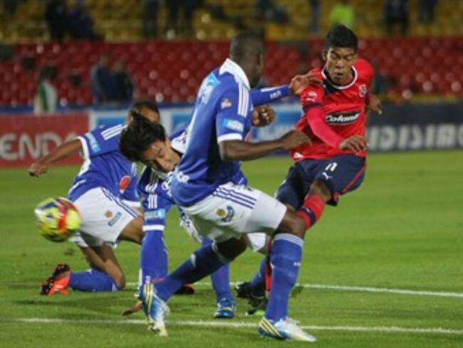 Millonarios y Medellín empataron en juego intenso en El Campín