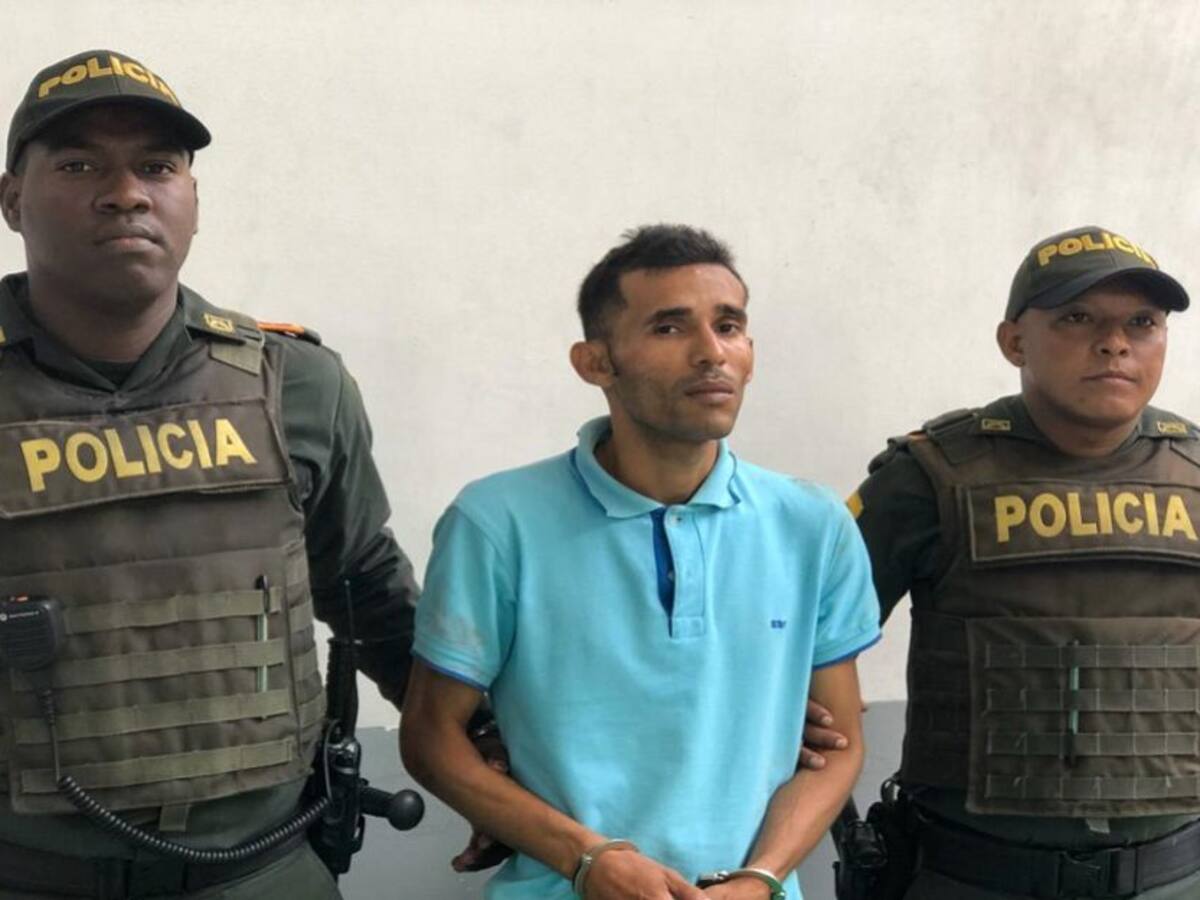 Le dieron permiso de fin de año a recluso y terminó atracando en bus
