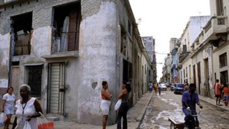 Editorial en español de The New York Times pide acabar con embargo a Cuba