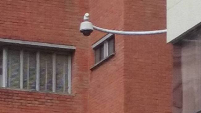 Un poco más de 100 cámaras ya están instaladas, pero ninguna está funcionando.