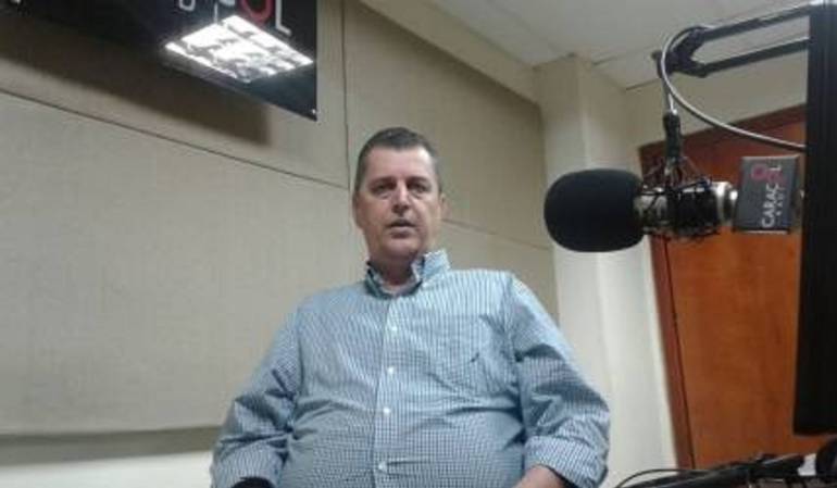 Aurelio Mejía era colaborador permanente de Caracol Radio en el análisis político y económico de la región