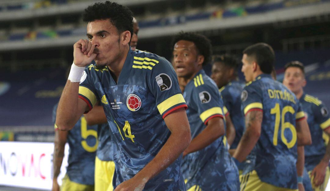 Luis Díaz festeja su golazo ante Brasil.