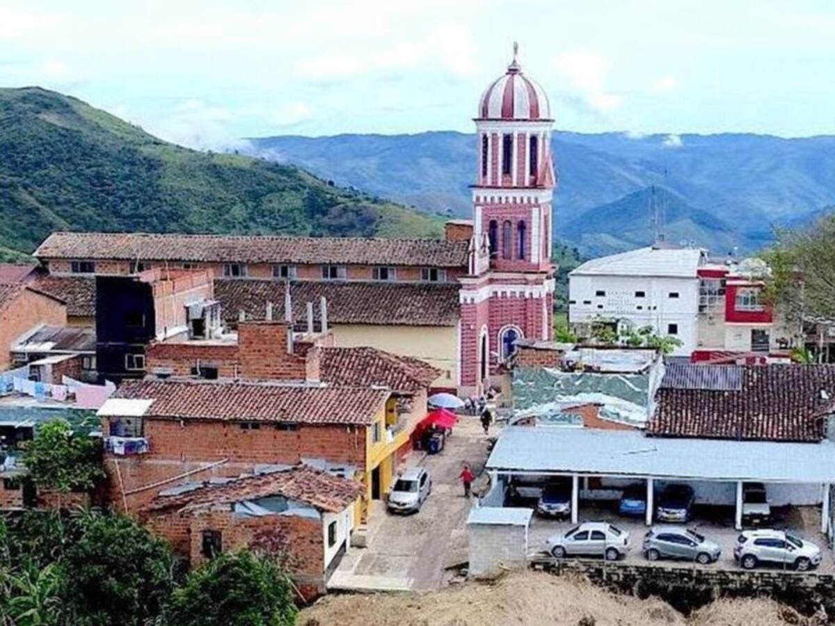 En Campamento reactivan la minería con explotación de talco