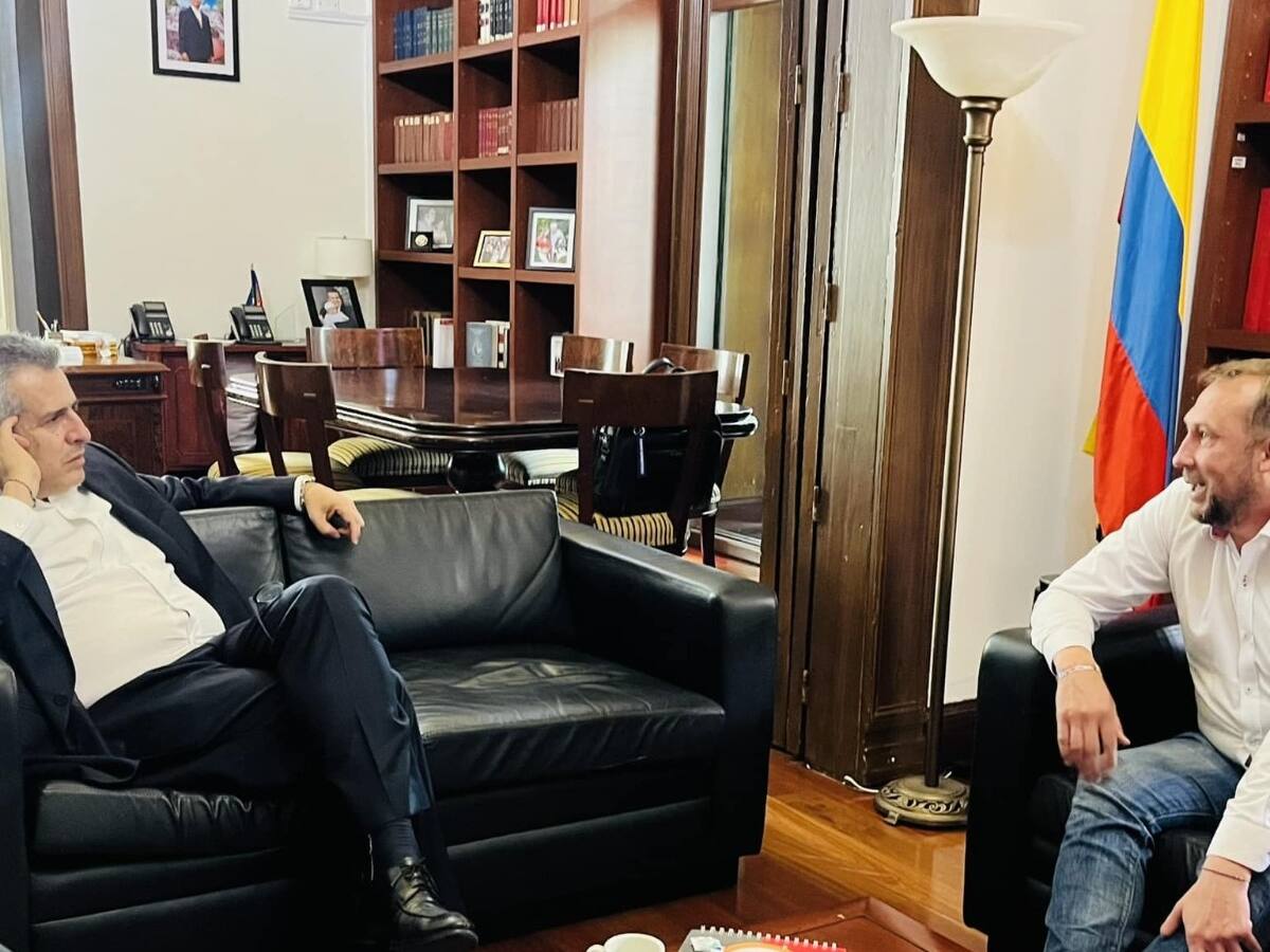 Alcalde electo de Tunja Mikhail Krasnov tuvo primer acercamiento con gobierno Petro