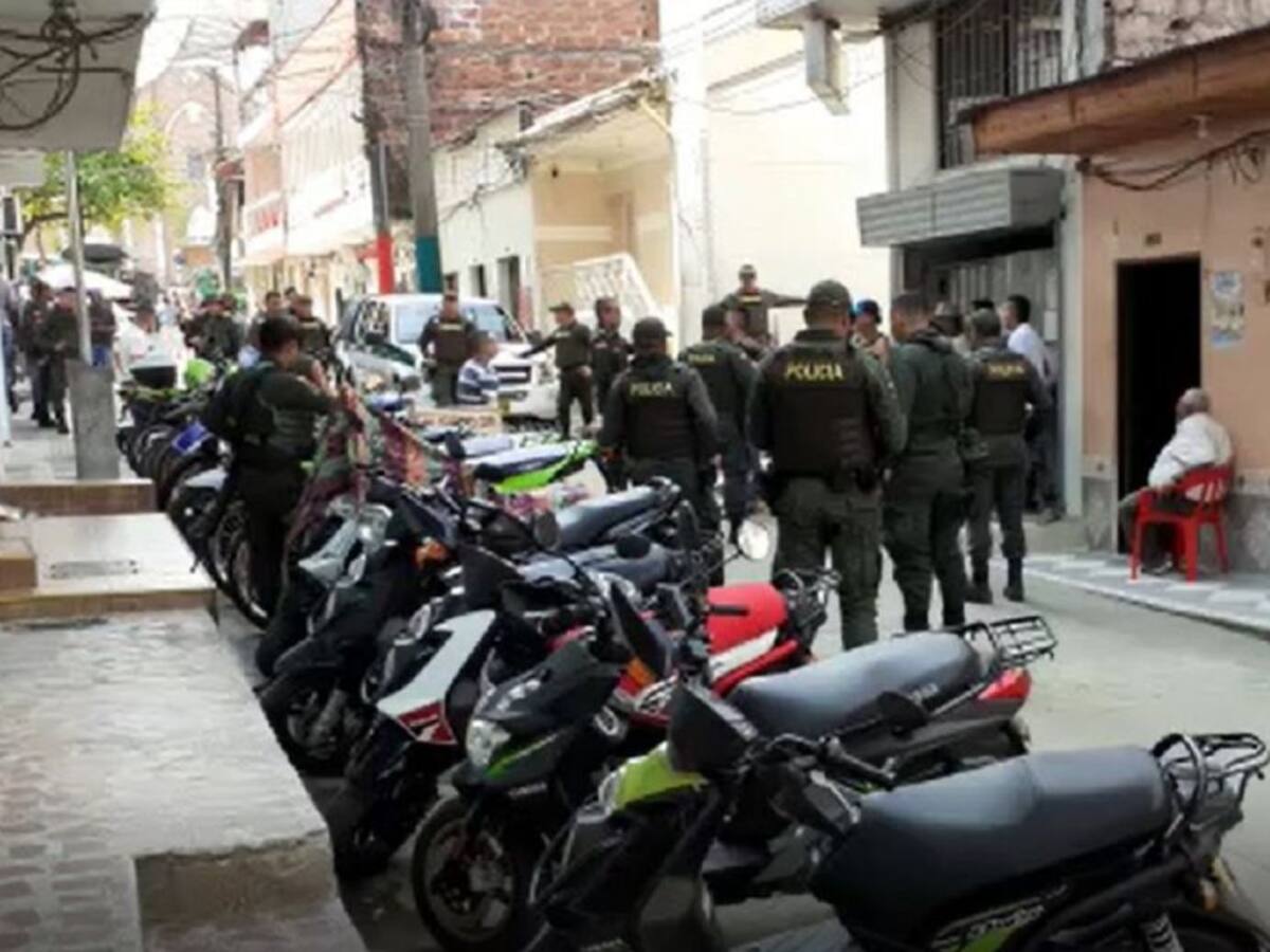 Reclusos se amotinaron y dañaron la cárcel en Segovia