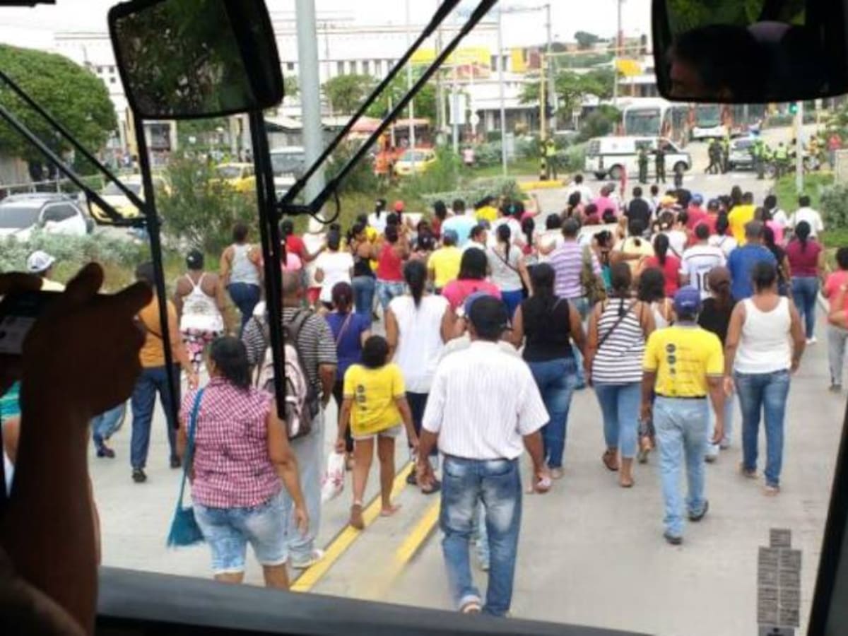 Cuatro personas fueron detenidas por bloquear Troncal de Transcaribe