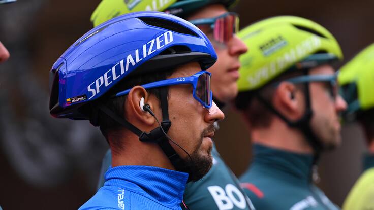 Acqui Terme (Italy), 07/05/2024.- Colombian rider Daniel Felipe Martinez of the team BORA - hansgrohe, looks on before the start of the third stage of the Giro d&#039;Italia 2024, a 190km cycling race from Acqui Terme to Andora, Italy, 07 May 2024. (Ciclismo, Italia) EFE/EPA/IVAN BENEDETTO