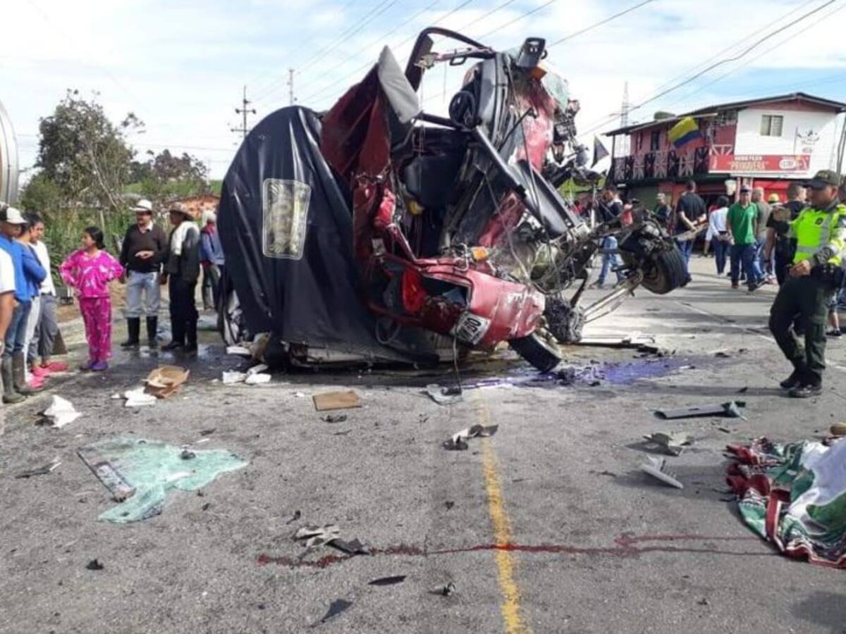 Una persona muerta y dos heridas en accidente de tránsito