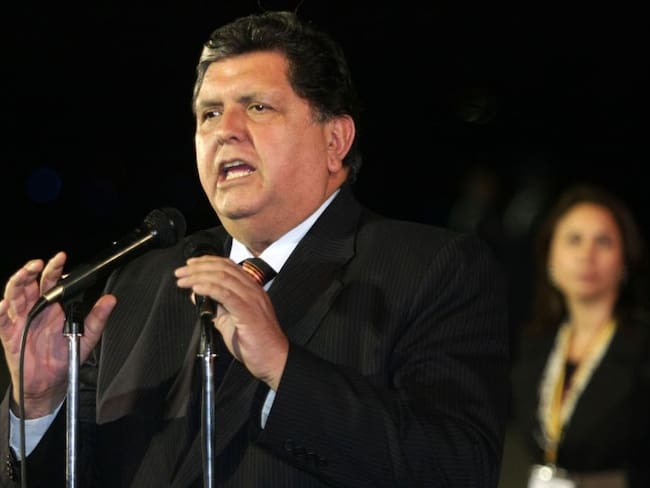 Abren investigación contra fiscales peruanos que investigaban a Alan García