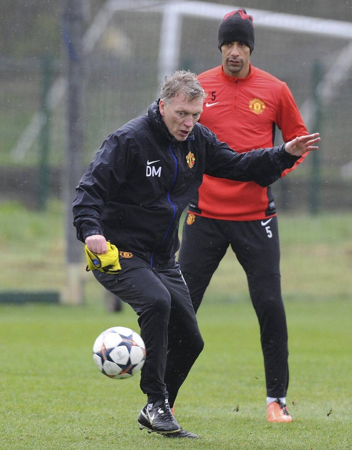 Un Manchester United sumido en una profunda crisis en la liga inglesa se enfrenta este miércoles al reto de remontar en Old Trafford ante el Olympiacos.