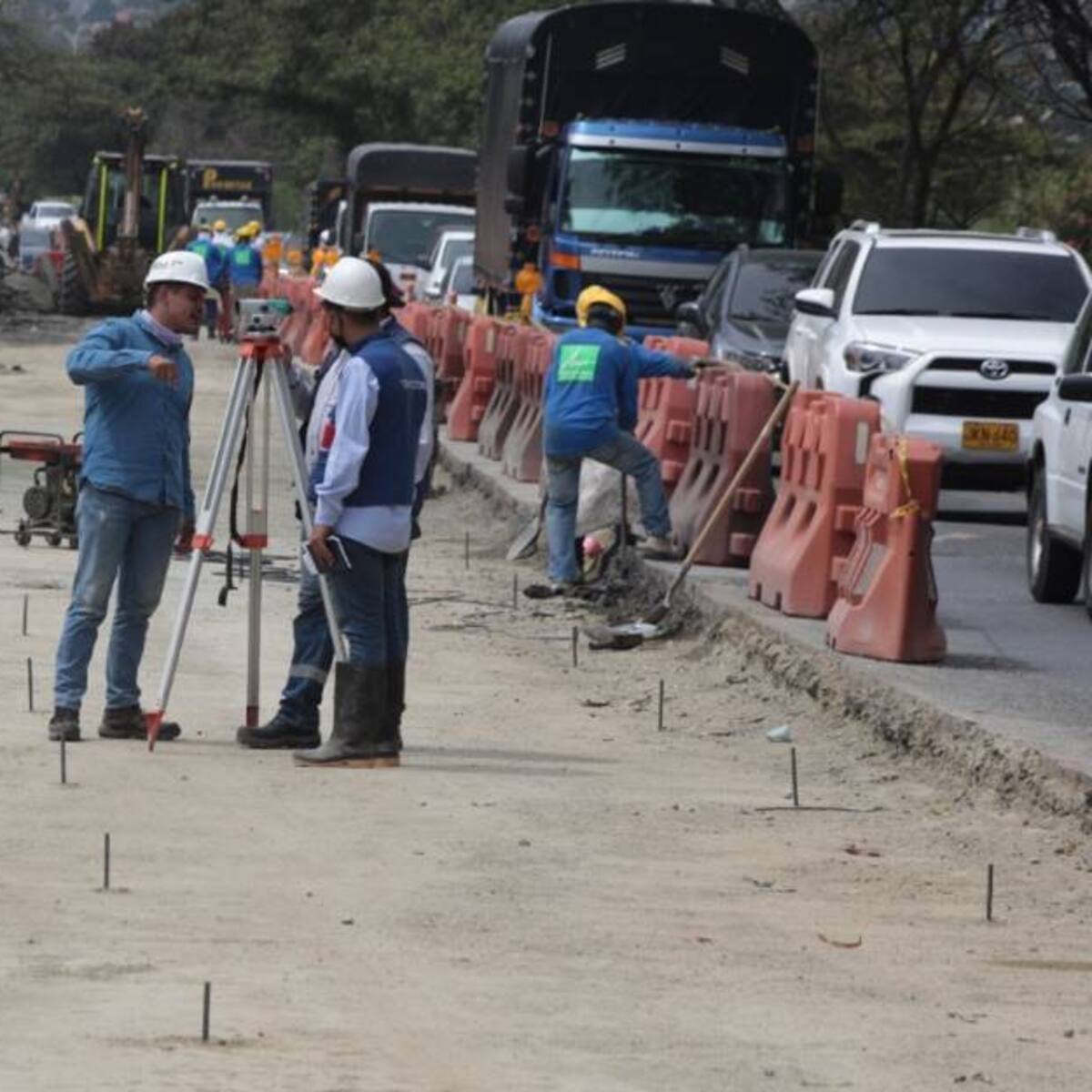 Anuncian pavimentación total de la Regional en Sabaneta
