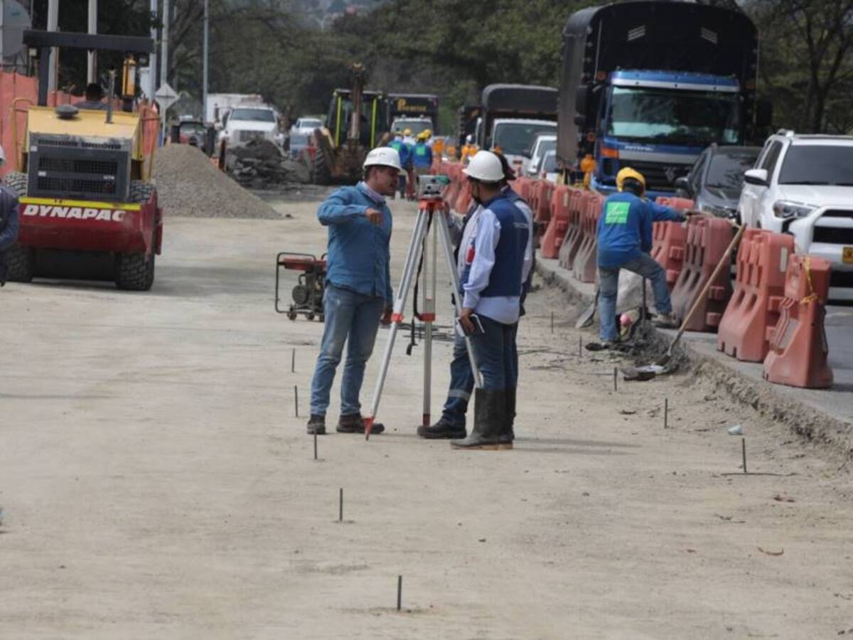 Anuncian pavimentación total de la Regional en Sabaneta