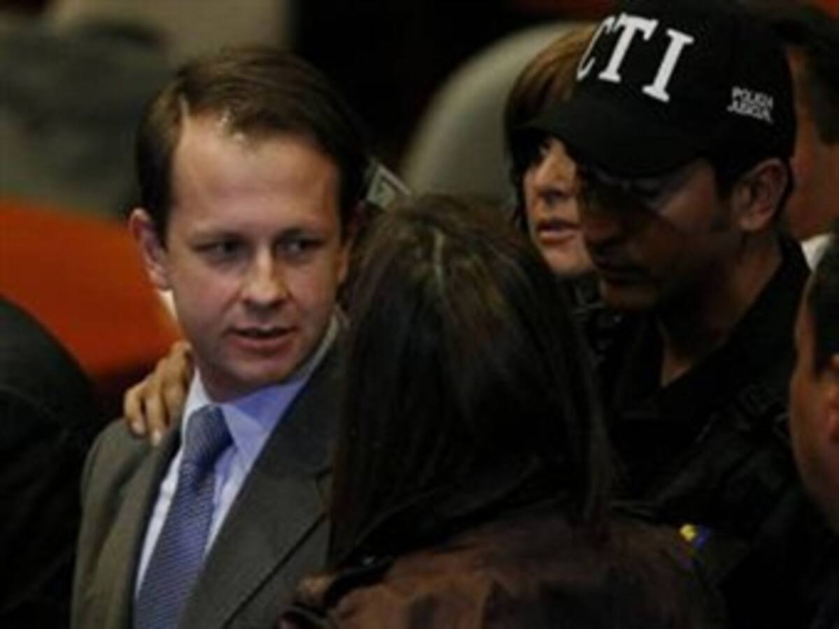 Por primera vez, tras recobrar su libertad, Andrés Felipe Arias deberá asistir a juicio