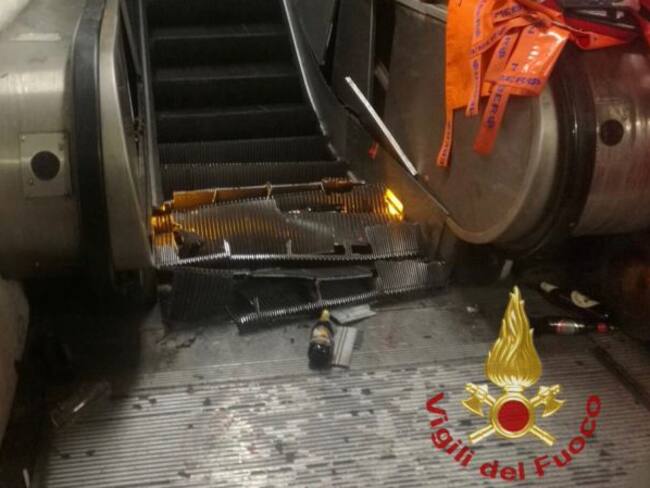 Al menos veinte heridos tras caerse una escalera mecánica en metro de Roma