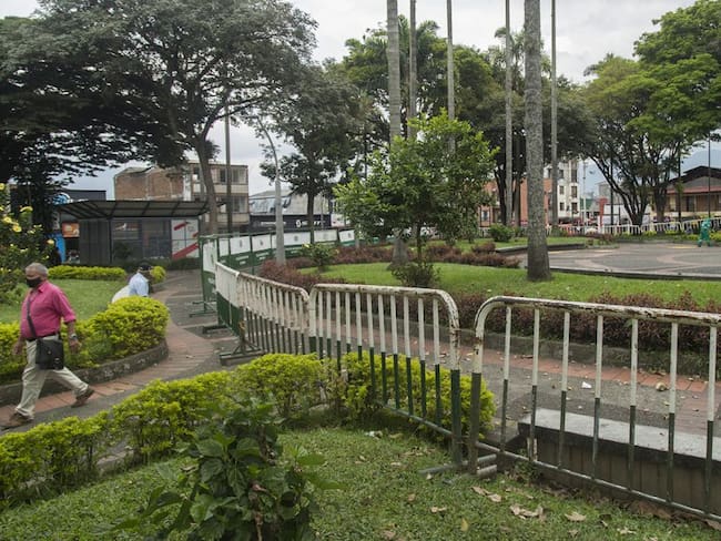 Cierran parques principales de Pereira para evitar contagios de coronavirus