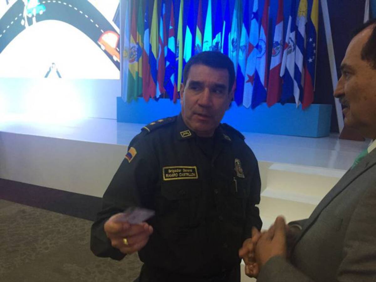 "Ejército y policía tratan de restablecer movilidad en Antioquia": Ramiro Castrillón