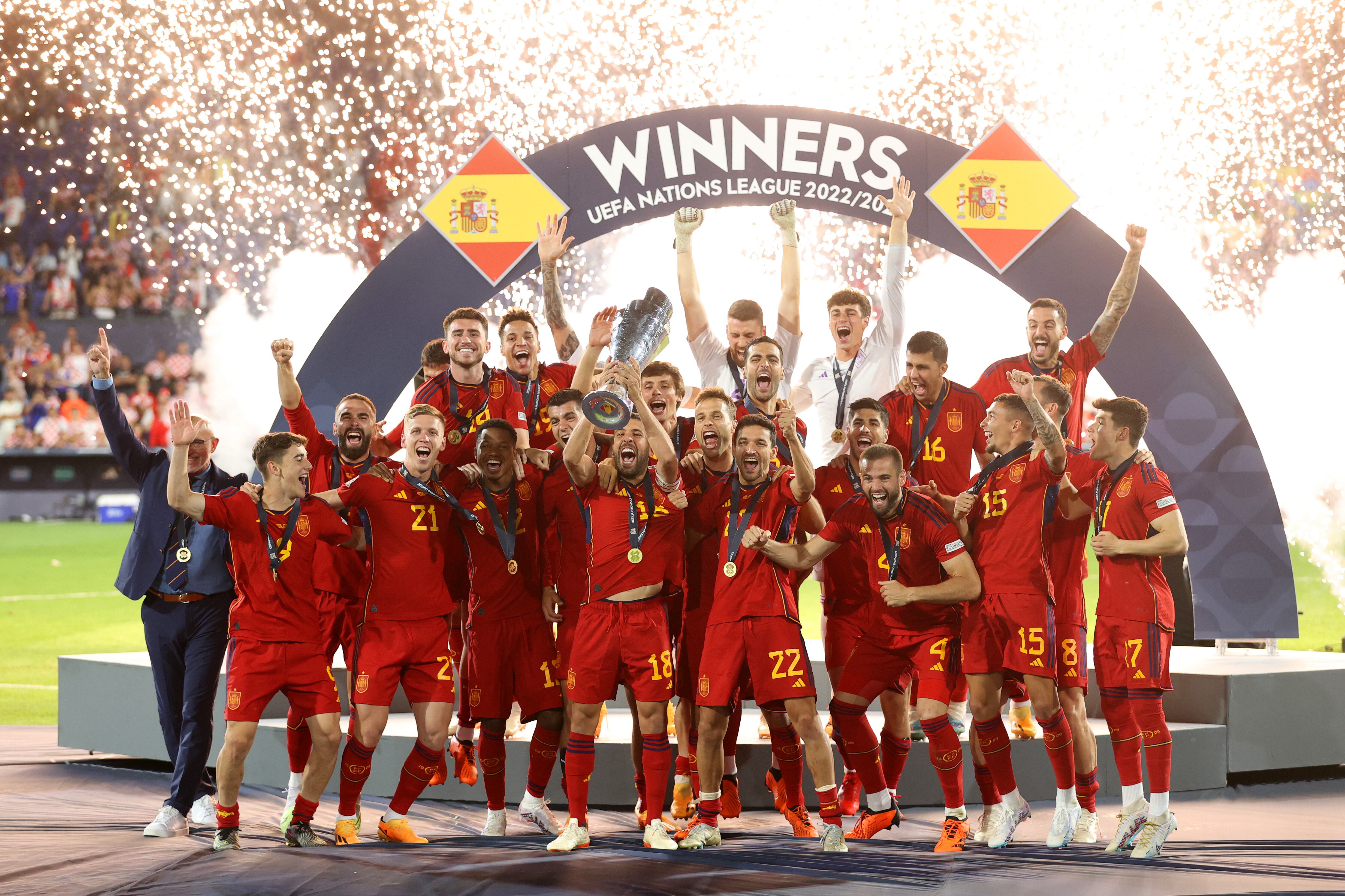 España festeja el título de la Liga de Naciones de la UEFA. (Photo by Lars Baron/Getty Images)