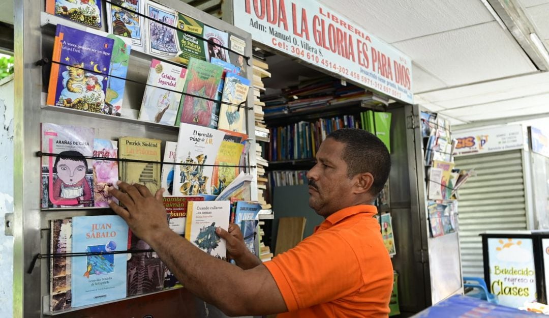 Como objetivo principal se plantea impulsar la economía de los comerciantes del Parque Centenario