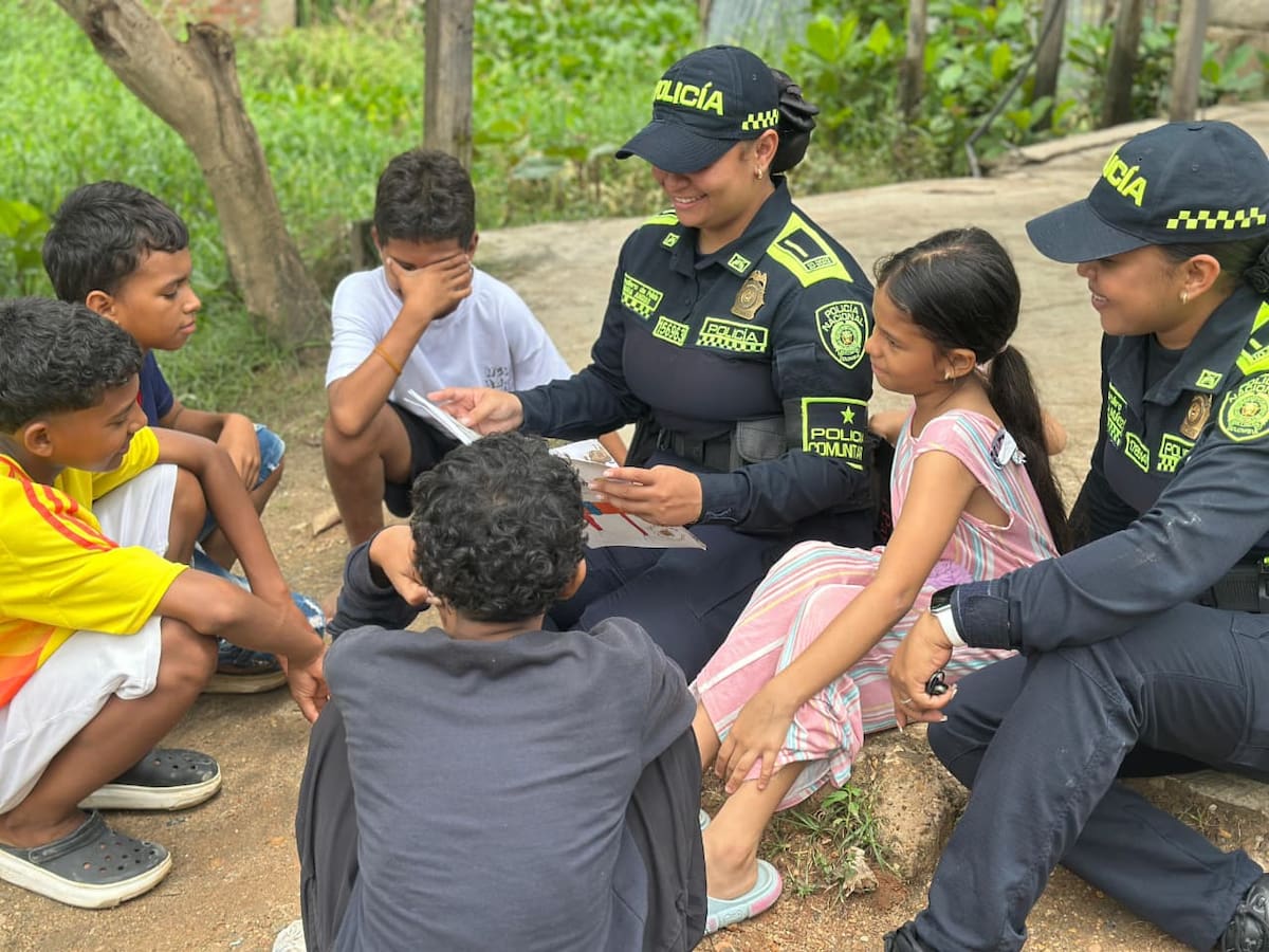 Poli Lectura: sembrando sueños con la Policía Comunitaria en Magangué