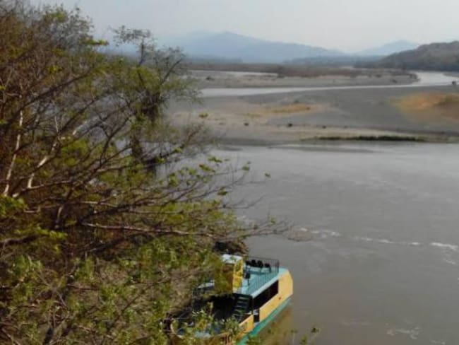 Hallan cadáveres de desaparecidos tras naufragio de canoa en aguas del río Cauca