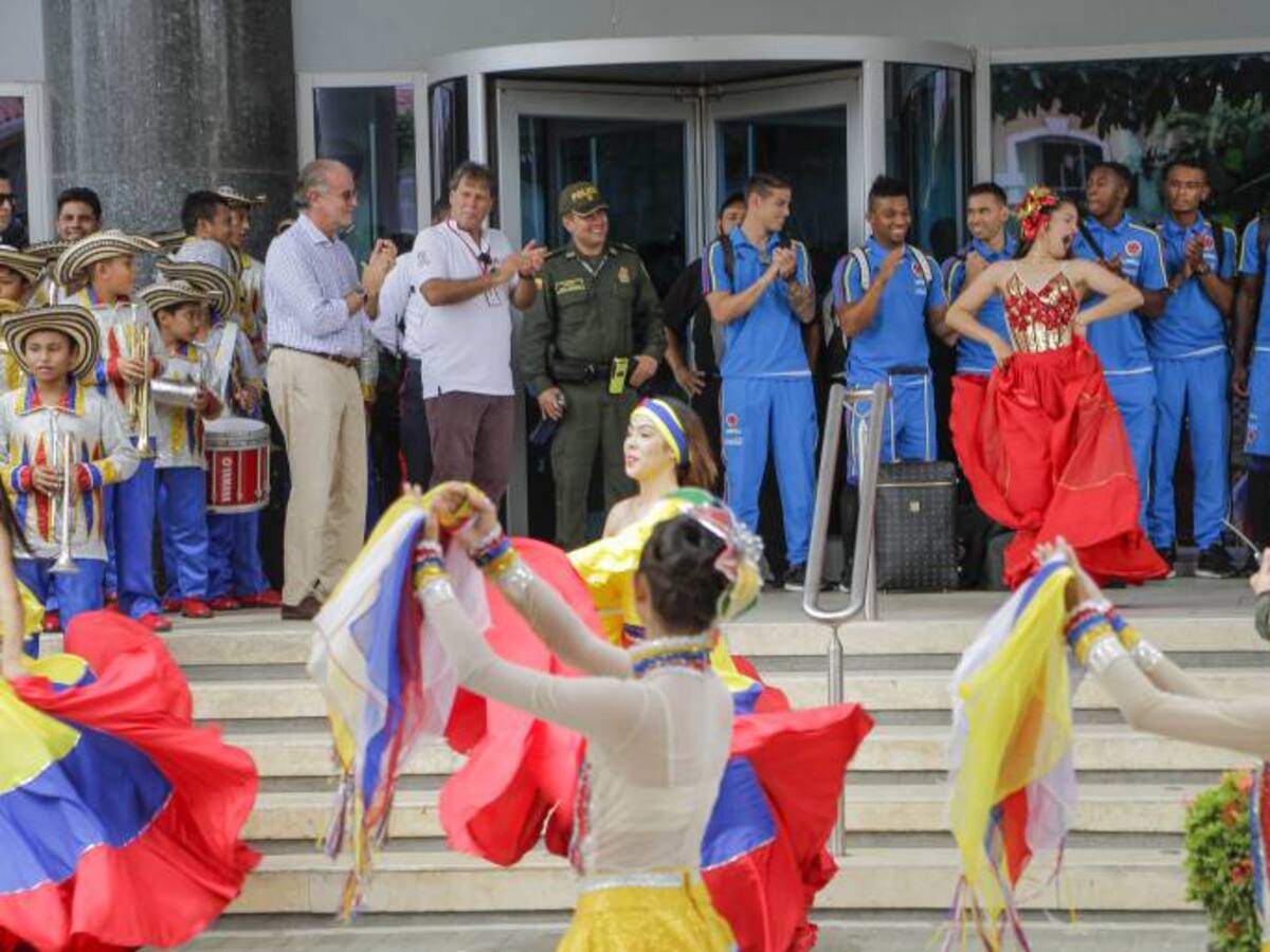 Banda de Baranoa y Gobernador Verano despidieron a la selección Colombia