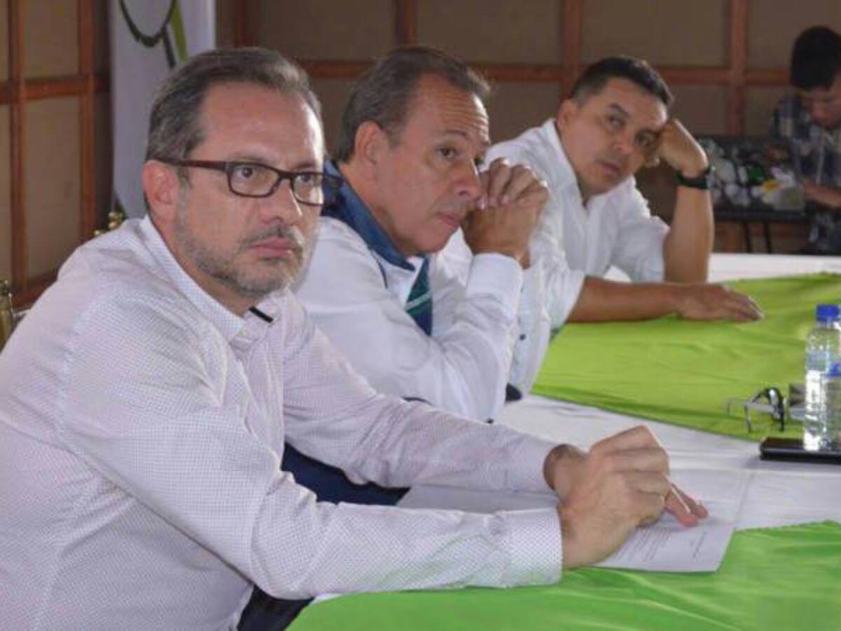 Hay polémica por futuro en la dirección de la CRQ en Quindío