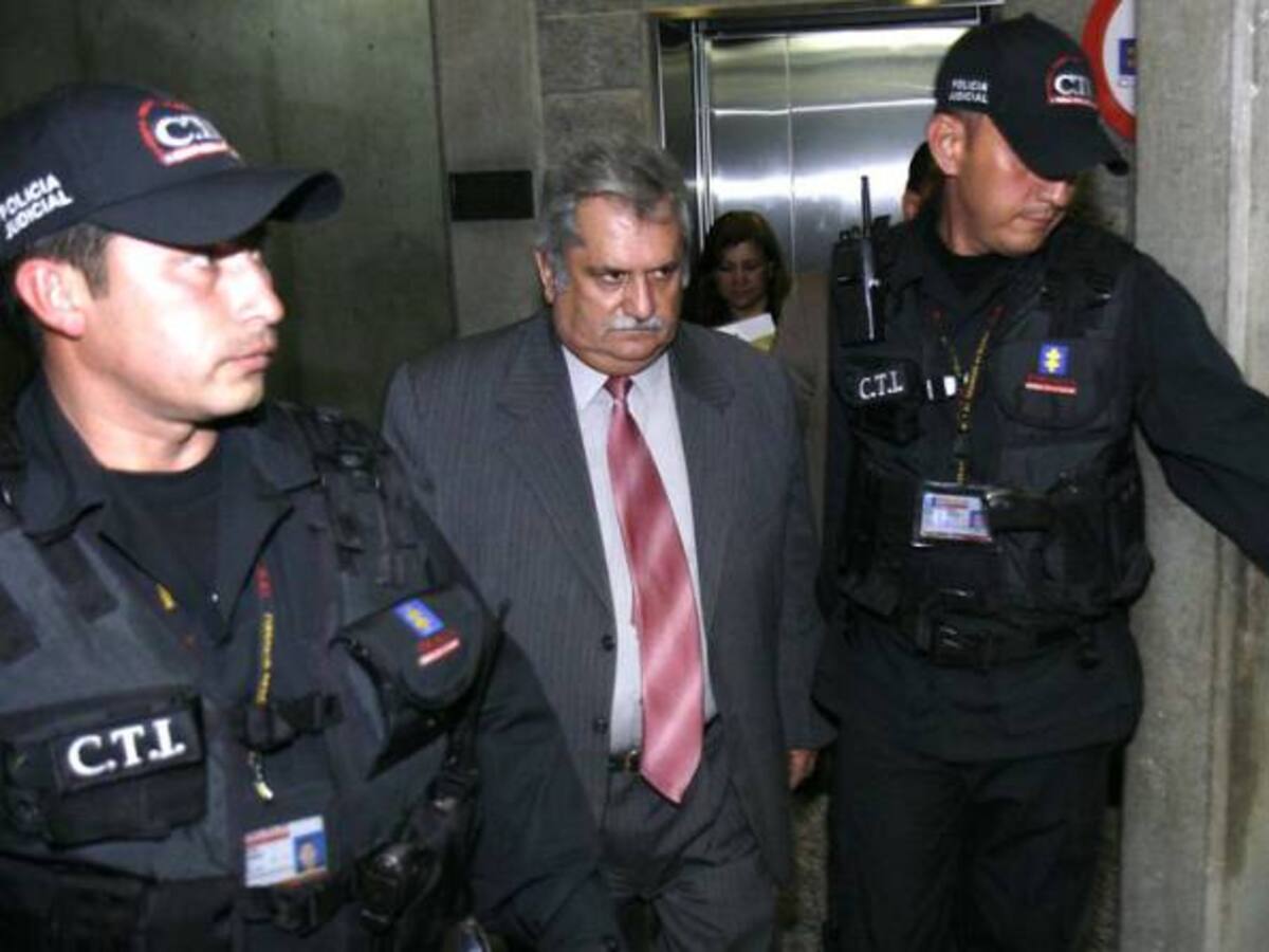 No investigarán al general Rito Alejo del Río por el asesinato de Álvaro Gómez Hurtado