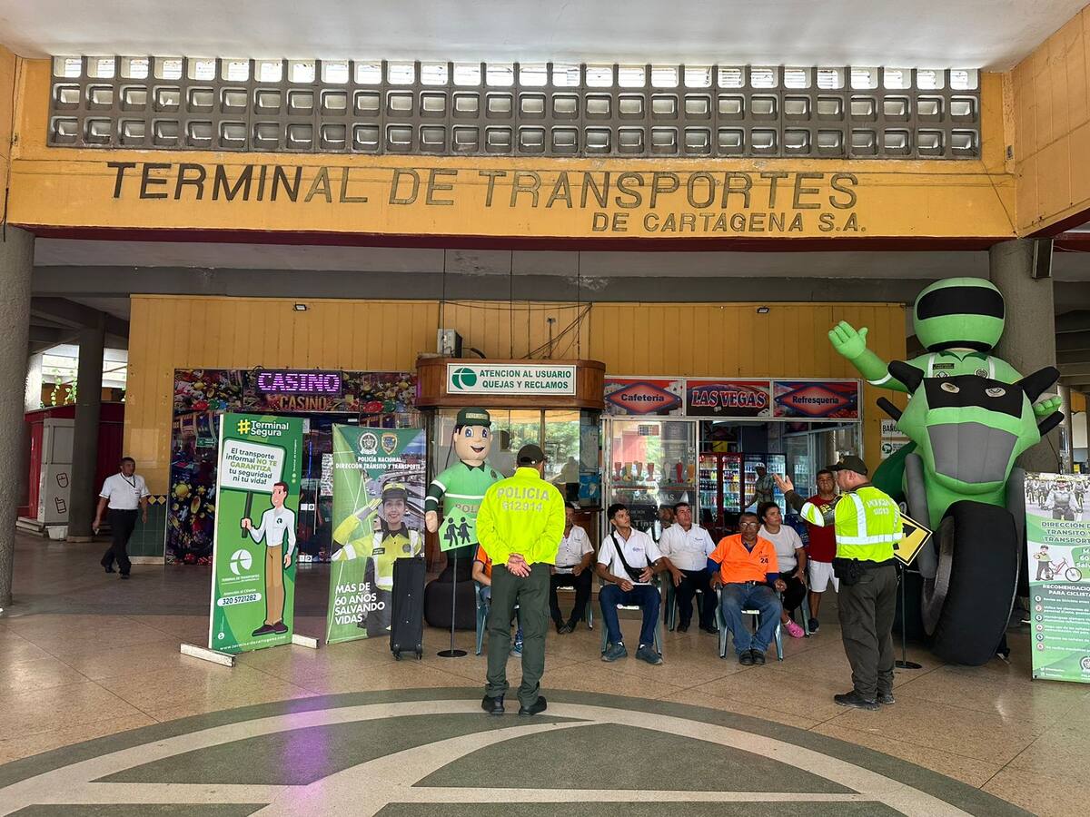 Policía de Bolívar acompañó a los viajeros en la terminal de transporte de Cartagena