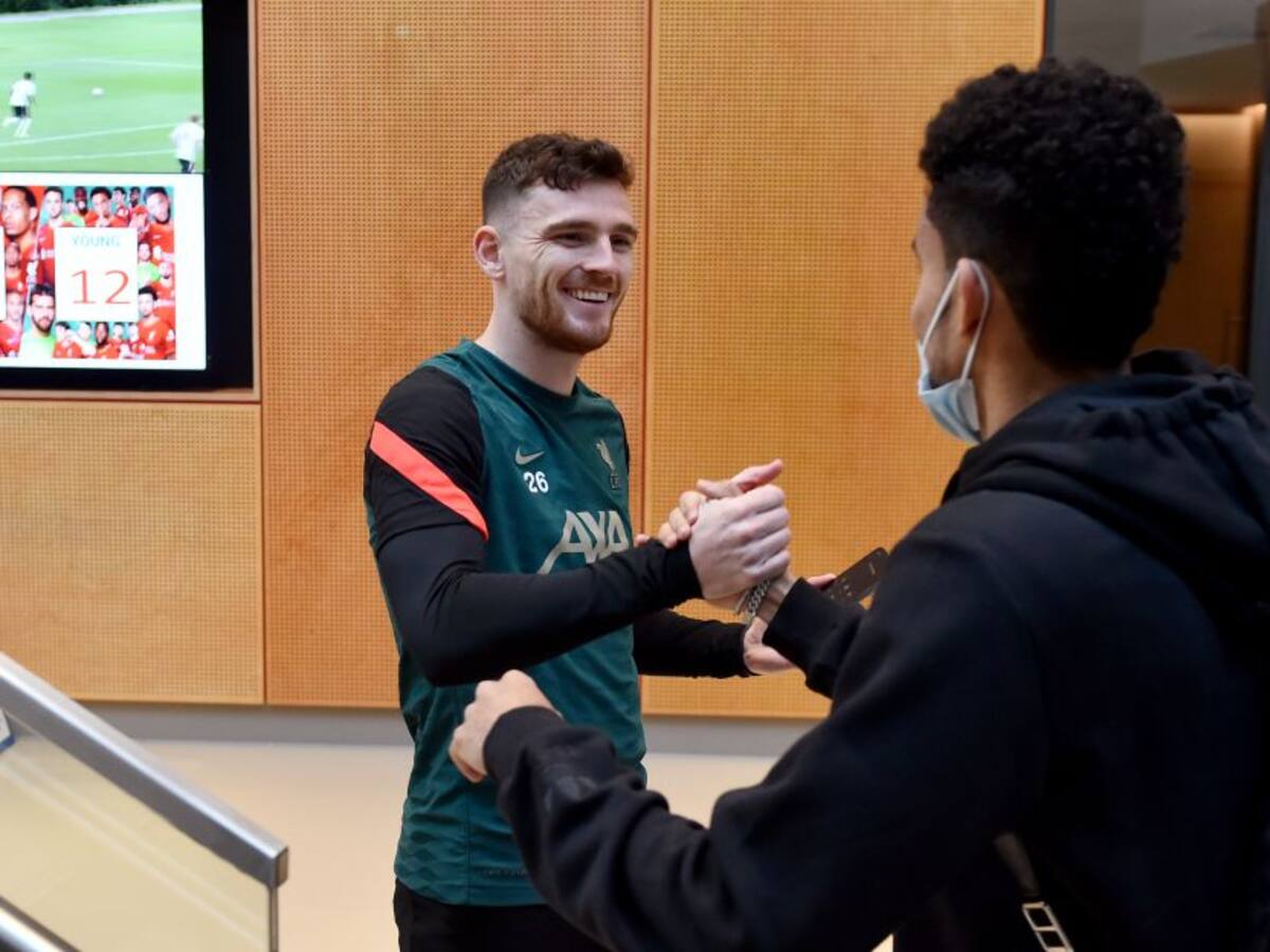 Robertson: "Vi a Díaz volando, necesita aprender el idioma"