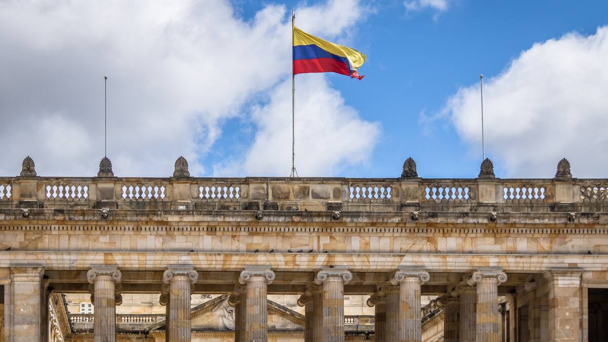 Polémica por ‘mico’ para reelegir a congresistas actuales en 2026