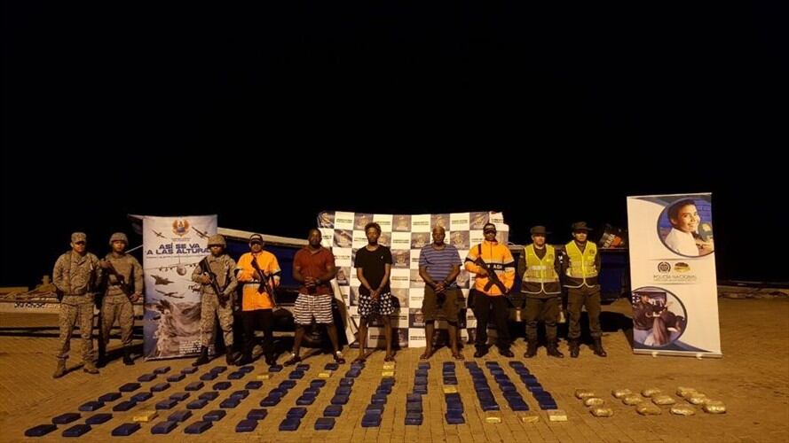 Decomisan más de 90 kilos de cocaína en San Andrés. Foto: Fuerza Aérea Colombiana