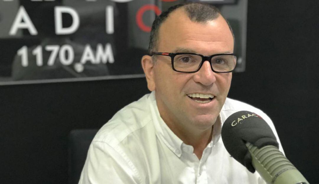 El diputado bolivarense es atendido por personal médico tras sufrir problemas respiratorios