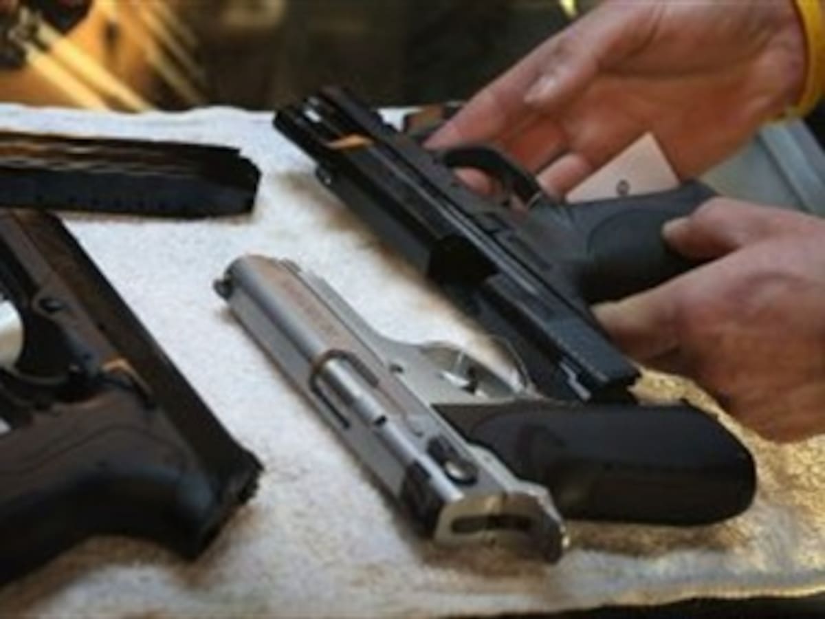 Senadores de EEUU anuncian acuerdo bipartidista sobre control de armas