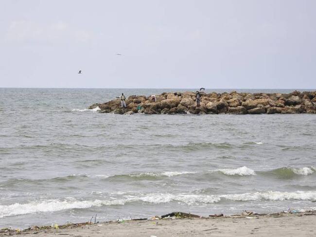 Dos personas rescatadas en playas del Atlántico este 1 de enero / Cortesía (Colprensa)