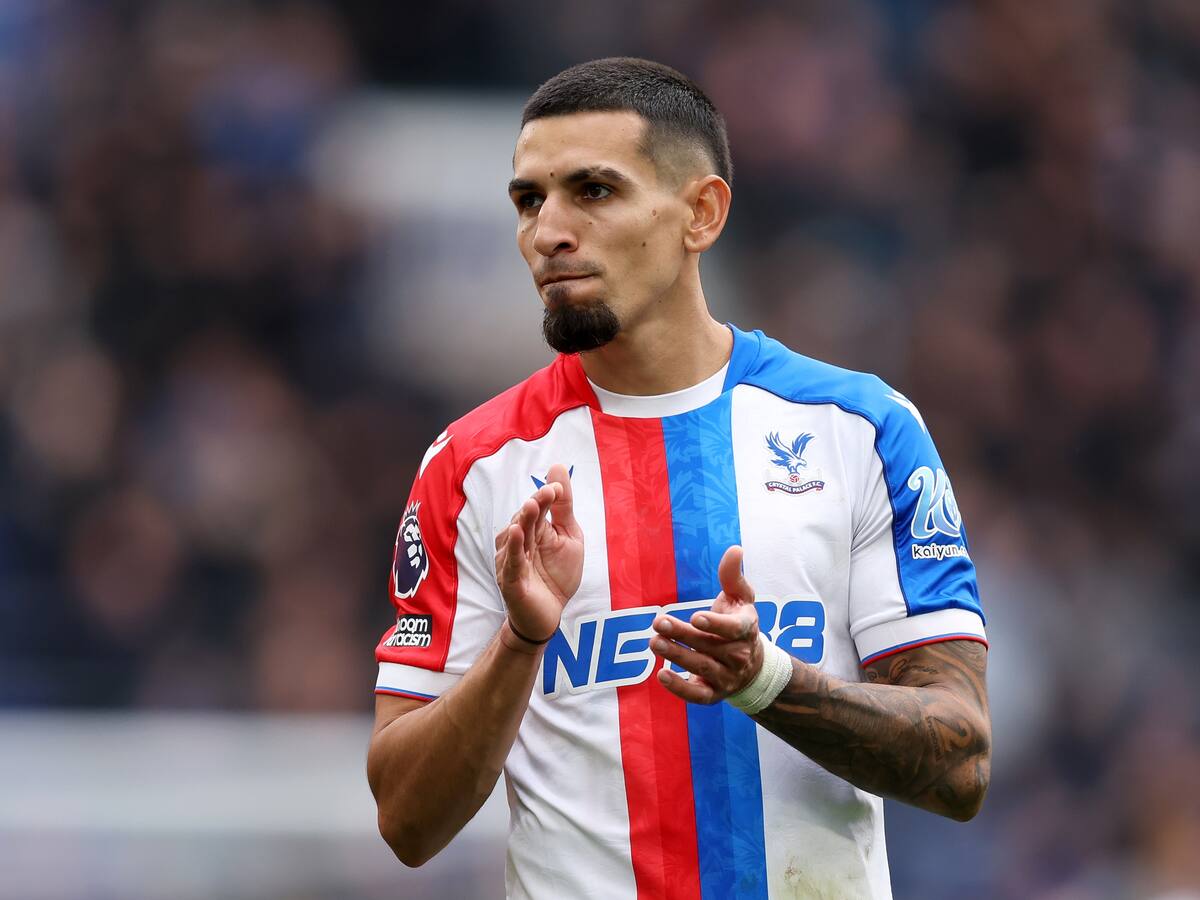 Gloria del fútbol inglés se rindió ante Daniel Muñoz: “Es el mejor lateral derecho de la Premier”